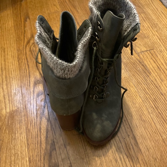 Keltie lace up bootie from Justfab size 8.5 - Picture 3 of 4